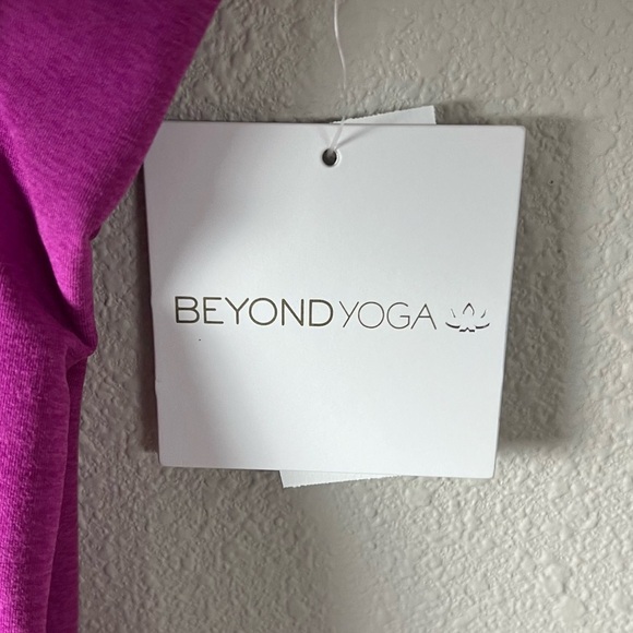 New Beyond Yoga Spacedye Love The Bump Maternity Pocket Midi Legging Magenta NWT - Picture 5 of 15